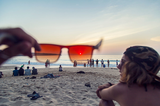 Especialista alerta: longa exposição dos olhos ao sol pode causar nove doenças oculares