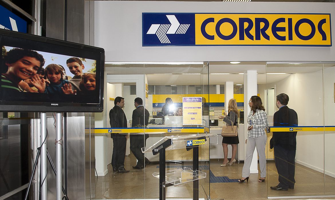 Correios lança opção de entrega de encomendas no vizinho