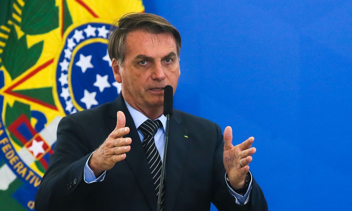 “Agora é o cidadão em primeiro lugar”, diz Bolsonaro sobre Inmetro