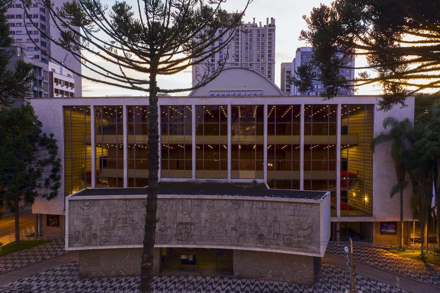 Cultura adia todas apresentações nos auditórios do Teatro Guaíra