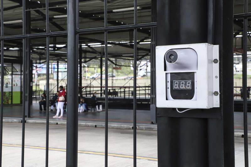 Termômetros serão instalados nos 21 terminais para o combate à covid-19