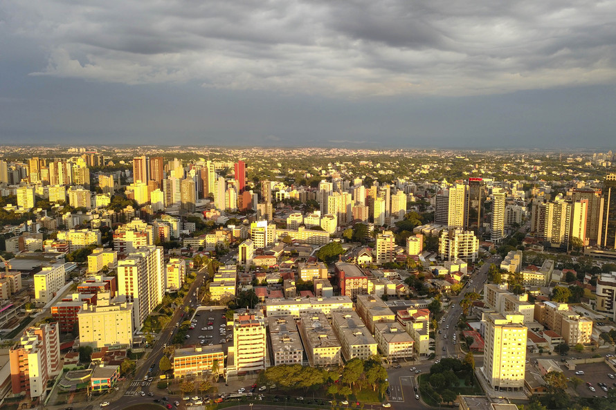 Verão chegou nesta segunda-feira e com tempo instável, prevê o Simepar