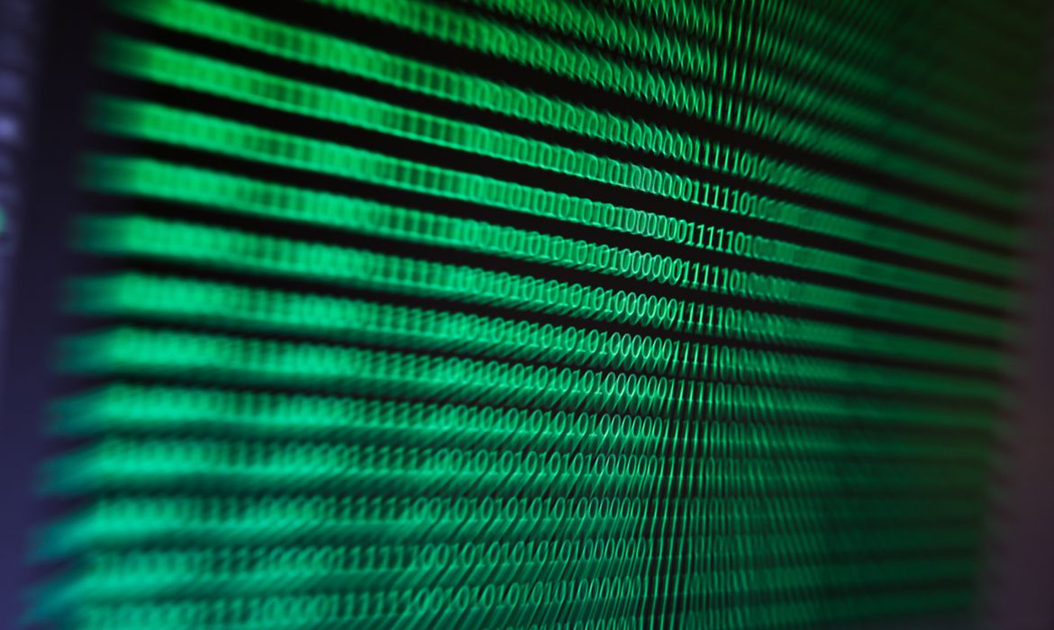 Dados de milhões de brasileiros são vendidos na internet