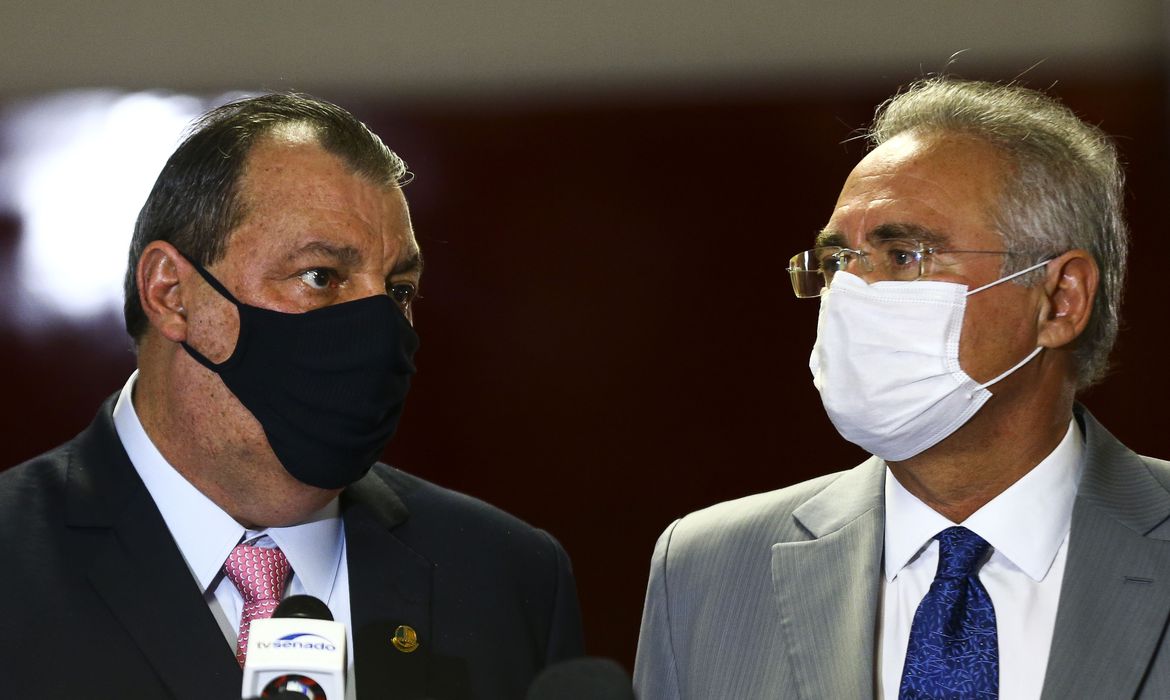 CPI aprova semana de depoimentos de ex-ministros e atual da Saúde