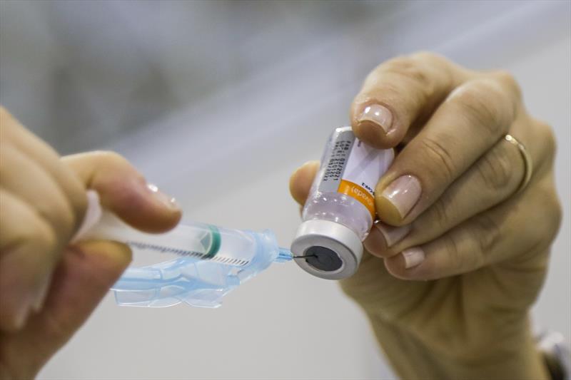 Começa na segunda a vacinação de gestantes, puérperas e pessoas com Síndrome de Down