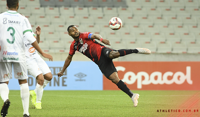 Athletico empata com o Maringá
