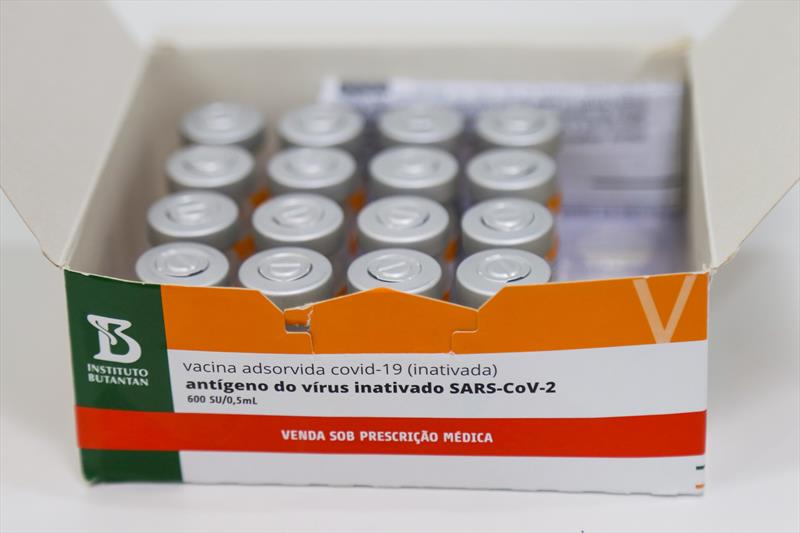Curitiba vacina sábado pessoas com 58 completos ou mais