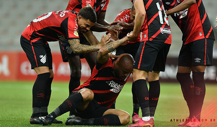 Empate amargo no Caldeirão