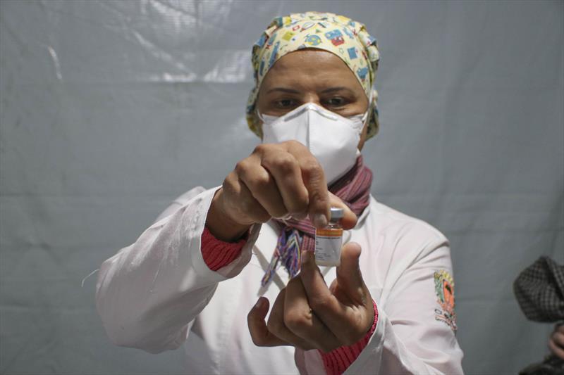 Vacinação da segunda dose segue nesta quinta e sexta-feira