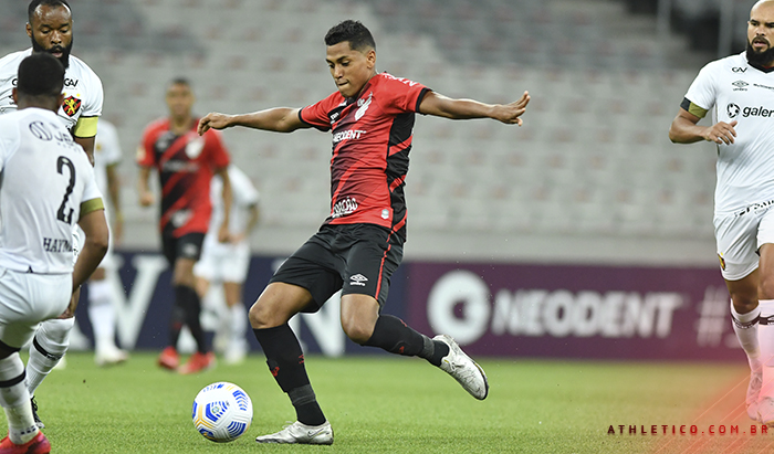 Athletico para na marcação do Sport e empata no Caldeirão