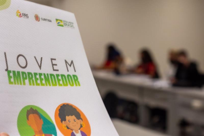 Ainda há vagas em curso gratuito sobre empreendorismo para a moçada