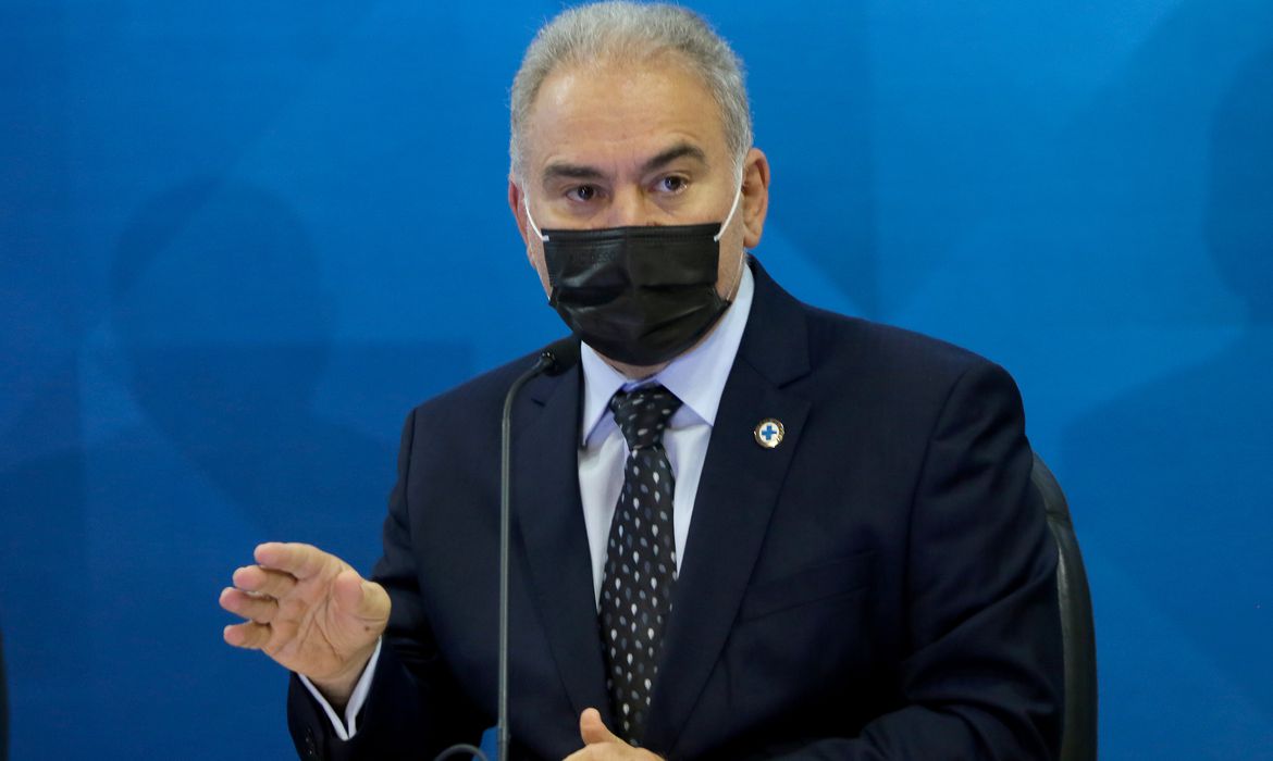 Resultado de exame de covid-19 do ministro Queiroga continua positivo