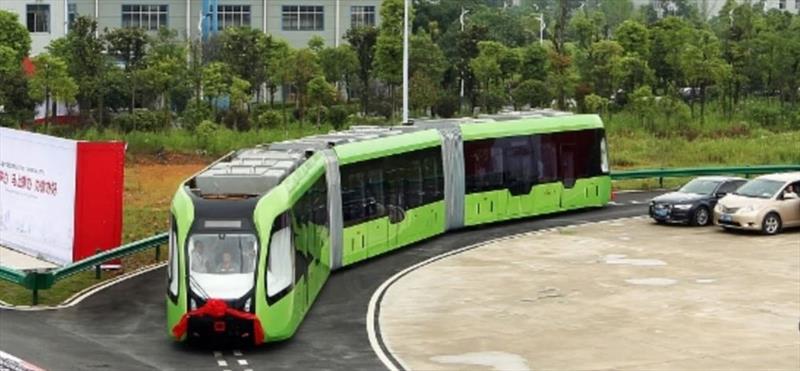 Curitiba estuda triarticulado elétrico para o eixo Leste-Oeste