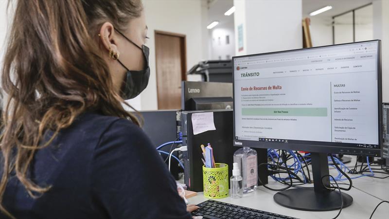 Motorista pode regularizar situação de trânsito sem sair de casa