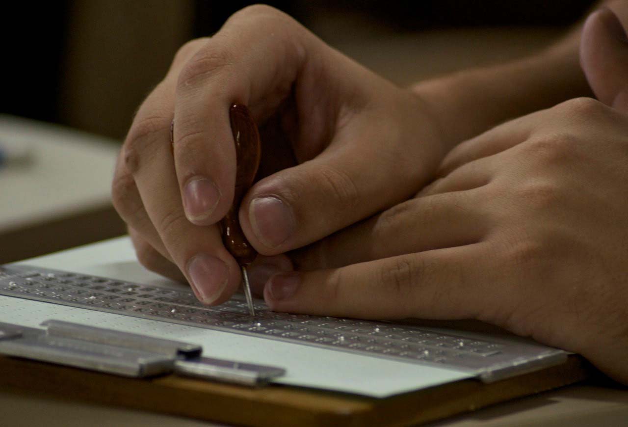 Biblioteca Pública do Paraná oferece curso gratuito de alfabeto Braille