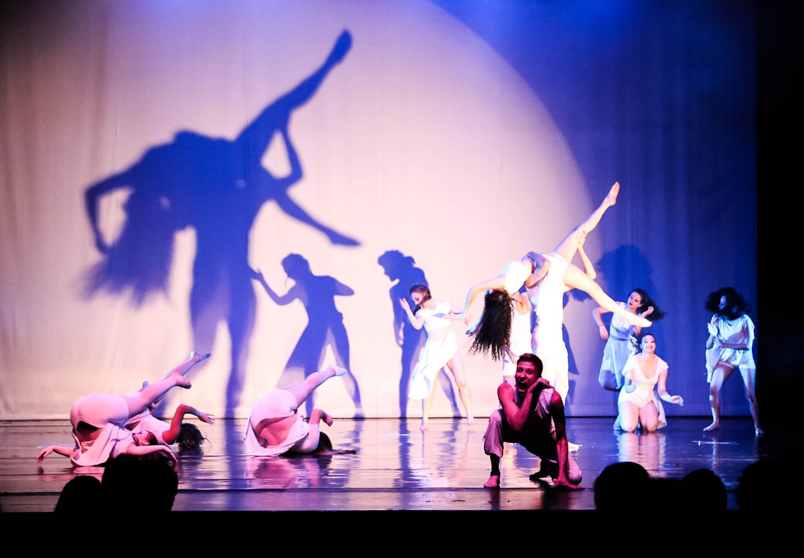 Grupo de Dança do Colégio Estadual do Paraná abre inscrições para aulas gratuitas