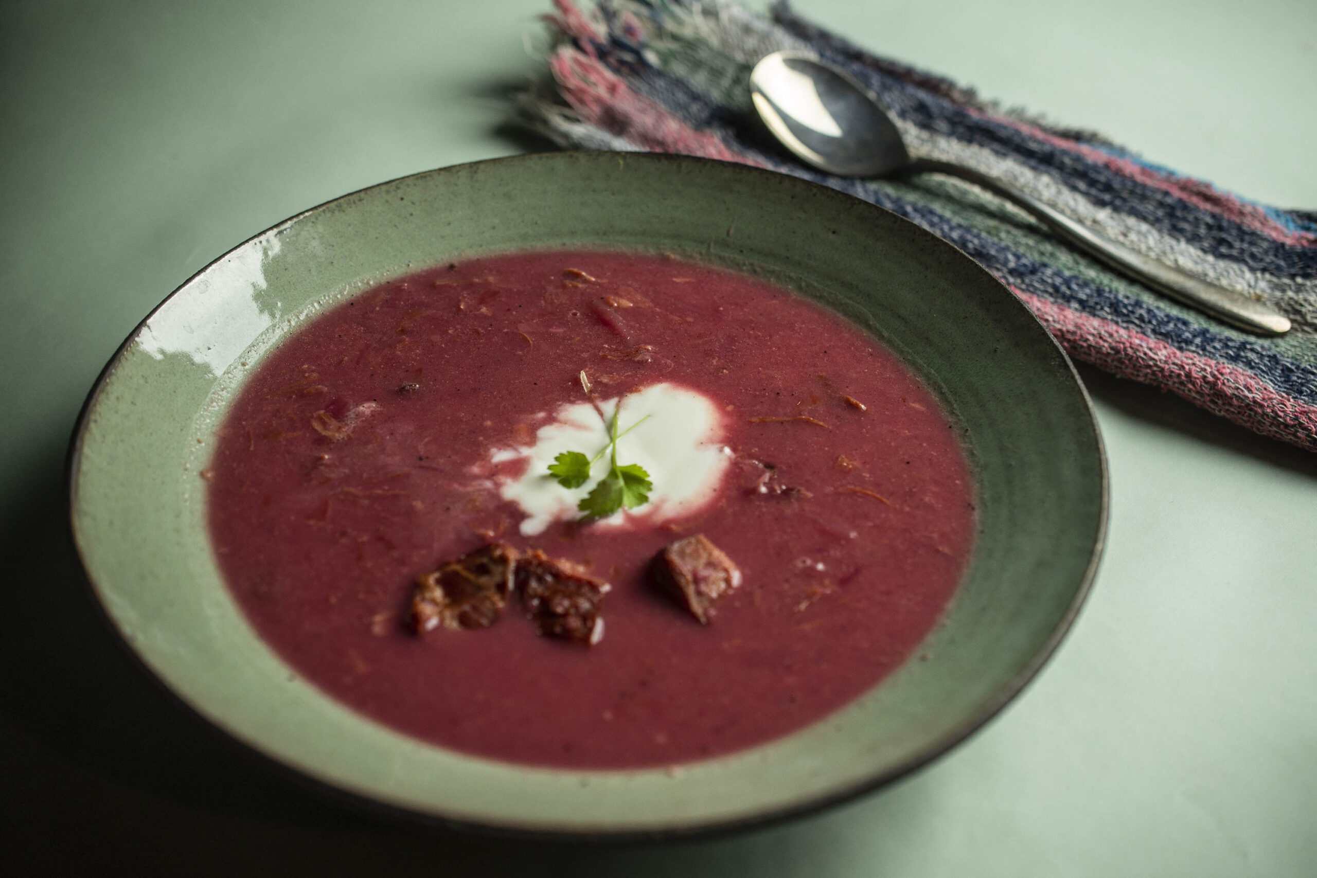 Museu Paranaense tem colheita de horta, cozinha itinerante, performance e nova mostra
