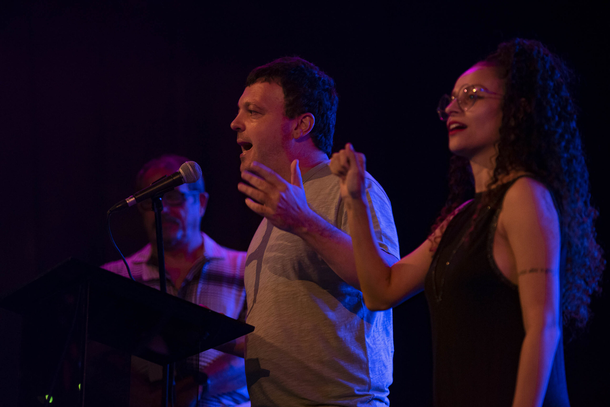 Festa no MON celebra abertura do 30º Festival de Teatro de Curitiba