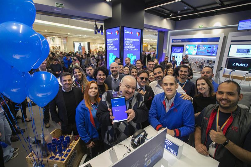 Loja da Tim no Park Shopping Barigui é primeira 5G da Região Sul