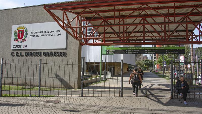 Lazer e esporte de graça estão à disposição da população na Praça Oswaldo Cruz