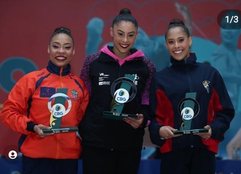Curitibana conquista primeiro lugar no brasileiro de ginástica rítmica