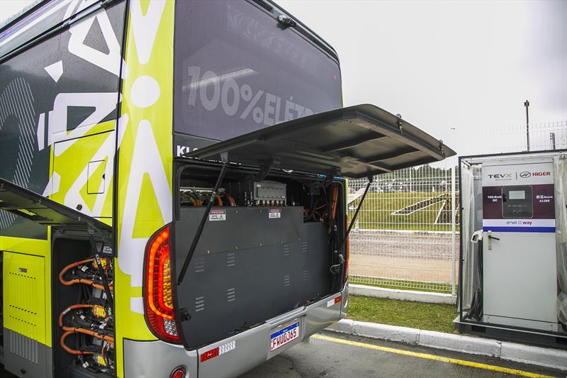 Com testes de ônibus elétricos, Prefeitura abre atividades do Setembro da Mobilidade