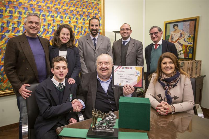Estudante de Curitiba conquista medalha de bronze em olimpíada internacional