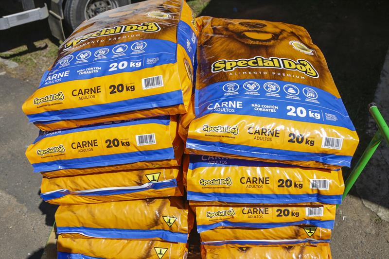 Banco de Ração distribui 114 toneladas de alimentos em três anos