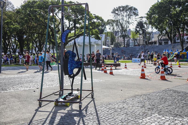 Estreia de programa inclusivo supera expectativas e movimenta Praça do Athletico