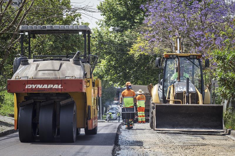 Novo asfalto melhora mobilidade nos bairros Água Verde e Guaíra