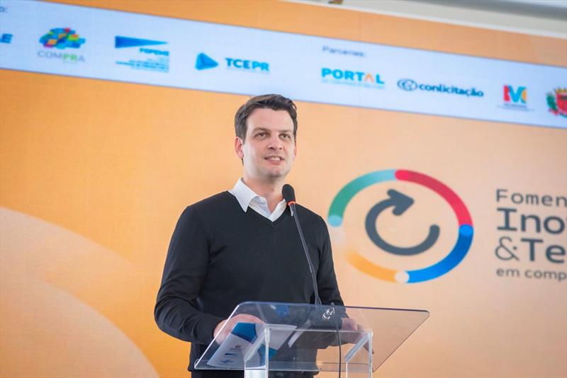 Vice-prefeito de Curitiba, Eduardo Pimentel, é nomeado secretário de Estado das Cidades