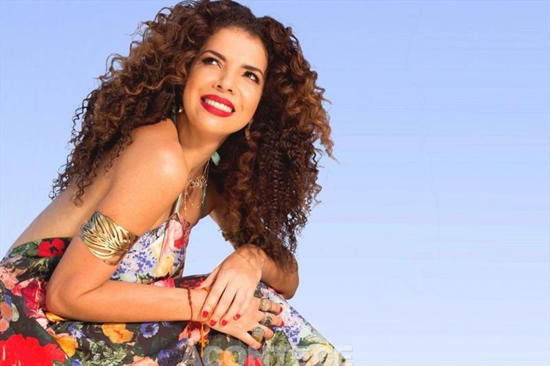 Vanessa da Mata vem a Curitiba e dá o pontapé inicial na programação de MPB