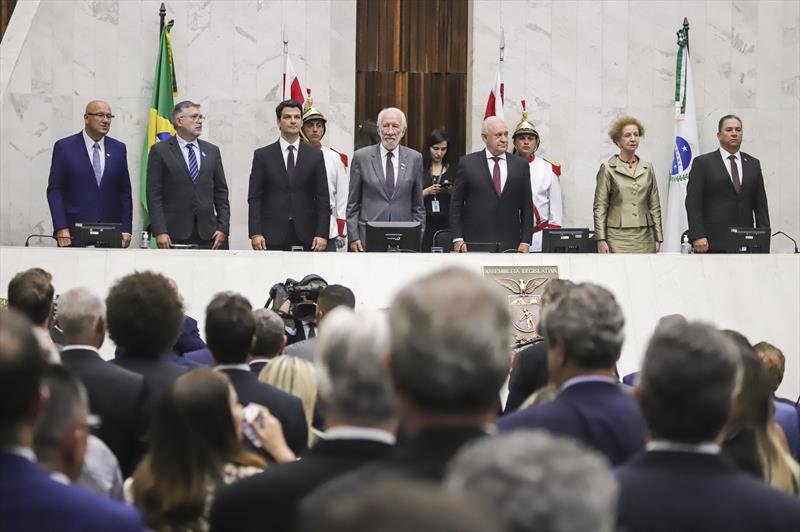 Eduardo Pimentel enaltece independência dos poderes em posse de deputados