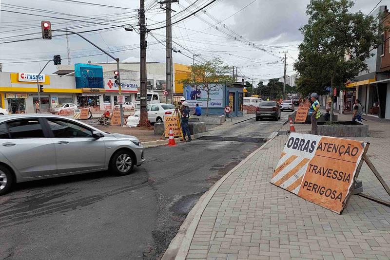 Avenida Brasília, no cruzamento com a República Argentina, em Curitiba, terá bloqueio de 30 dias