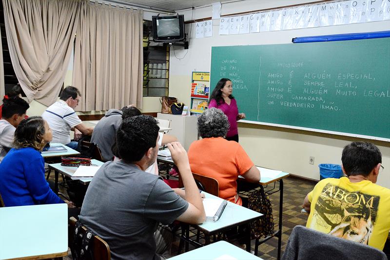 Interessados podem se matricular na EJA em qualquer época do ano
