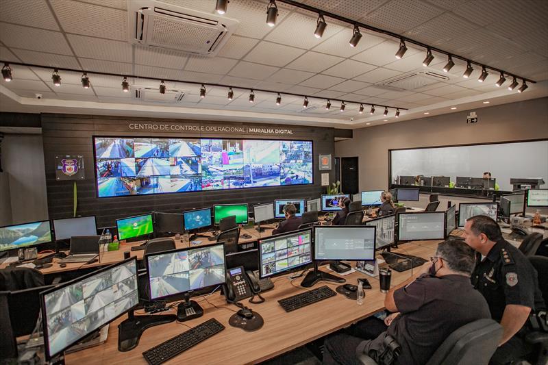 Com efetivo robusto e Muralha Digital, número de ocorrências no Carnaval de Curitiba diminuem 77%