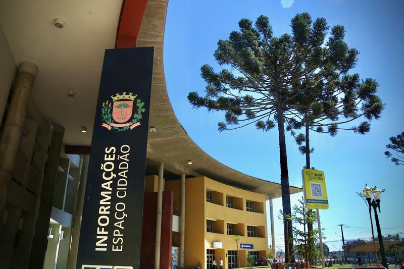 Saiba como pedir serviços públicos municipais nas Ruas da Cidadania de Curitiba