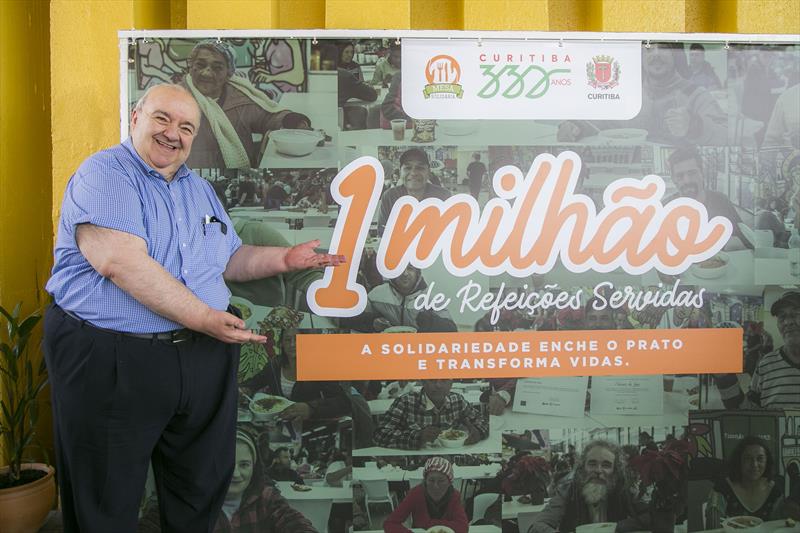 Curitiba celebra a marca de 1 milhão de refeições servidas pelo Mesa Solidária
