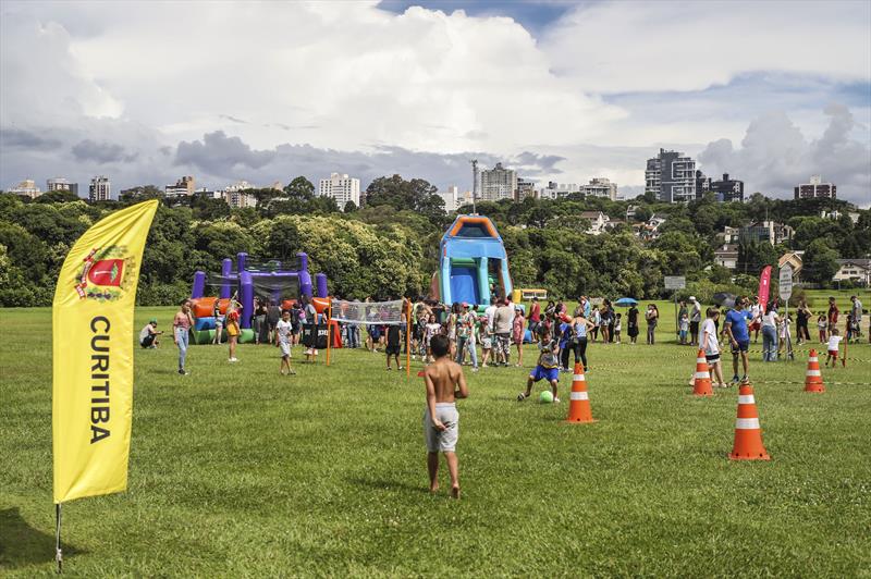 Domingo tem corrida infantil, Família Folhas e Arena Kids no Parque Barigui