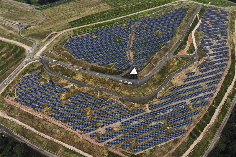 Greca inaugura Pirâmide Solar do Caximba nos 330 anos de Curitiba