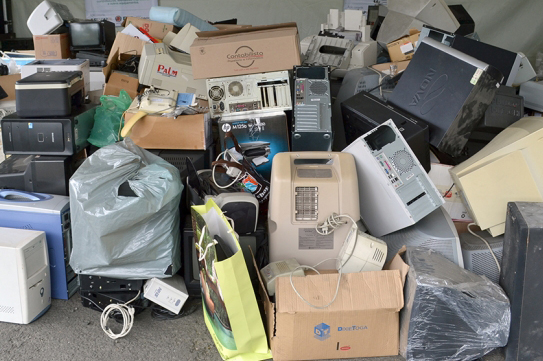Prefeitura de Curitiba promove mutirão de coleta de lixo eletrônico em nove locais