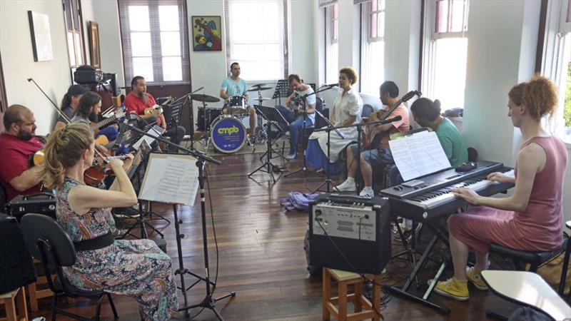 Oficina de Música de Curitiba promove cursos de alta qualidade a partir de R$ 50