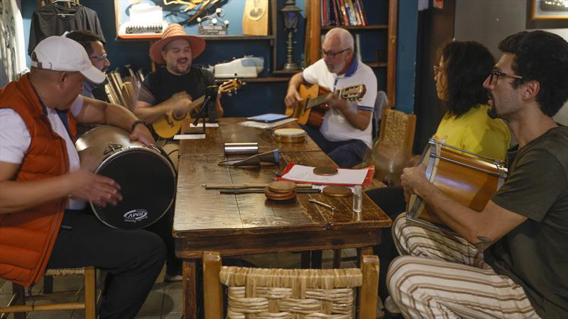 Fim de semana: jazz, MPB e rock estão no Circuito Off da Oficina de Música de Curitiba