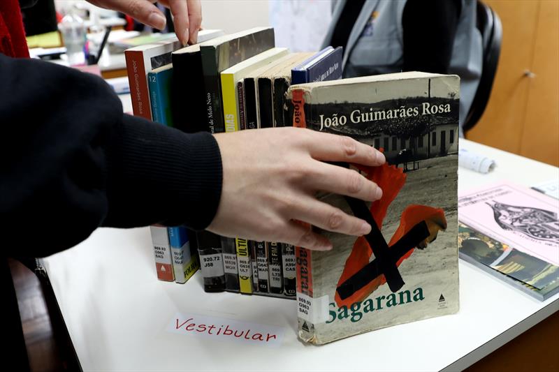 Quer gabaritar na prova de literatura da UFPR? O Clube do Vestibulando da Prefeitura de Curitiba te ajuda