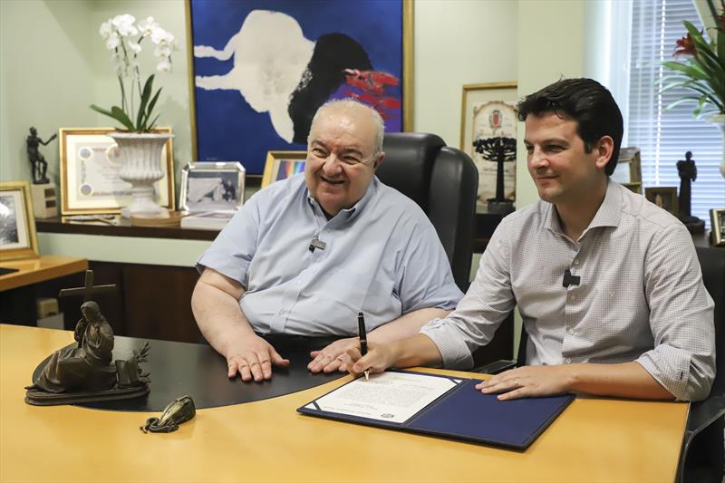 Eduardo Pimentel assume interinamente a Prefeitura de Curitiba nesta quinta-feira