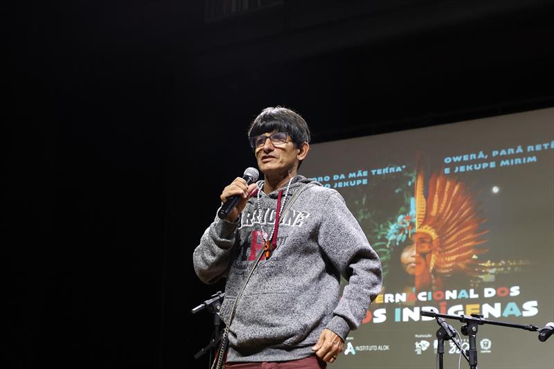 Amara Moira, Mary O’Donnell e Leandro Karnal estão no Festival da Palavra de Curitiba nesta sexta