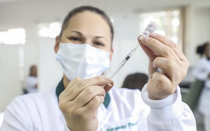Saúde de Curitiba terá horário estendido para vacinação e Dia D