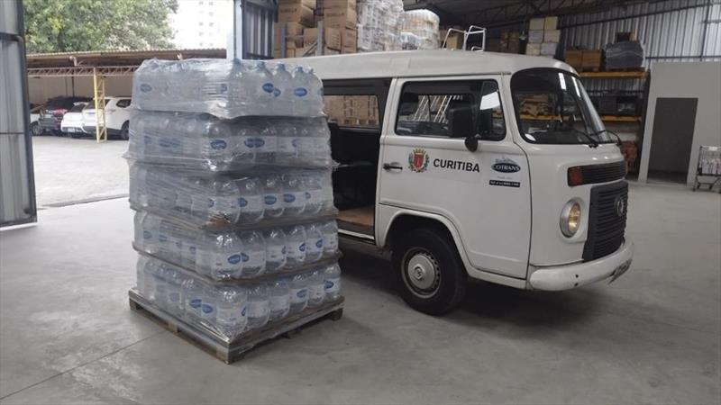 Empresas e associações de Curitiba fazem doações para ajudar cidades atingidas pelas chuvas