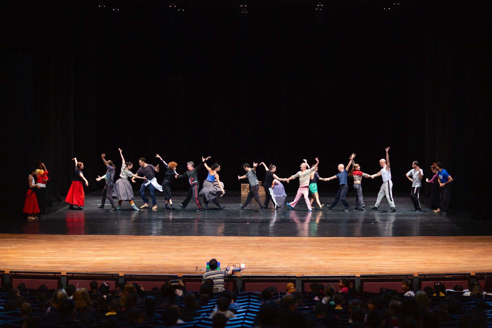“O Quebra-Nozes”: Guaíra reúne pela 1ª vez todos os corpos artísticos em um show