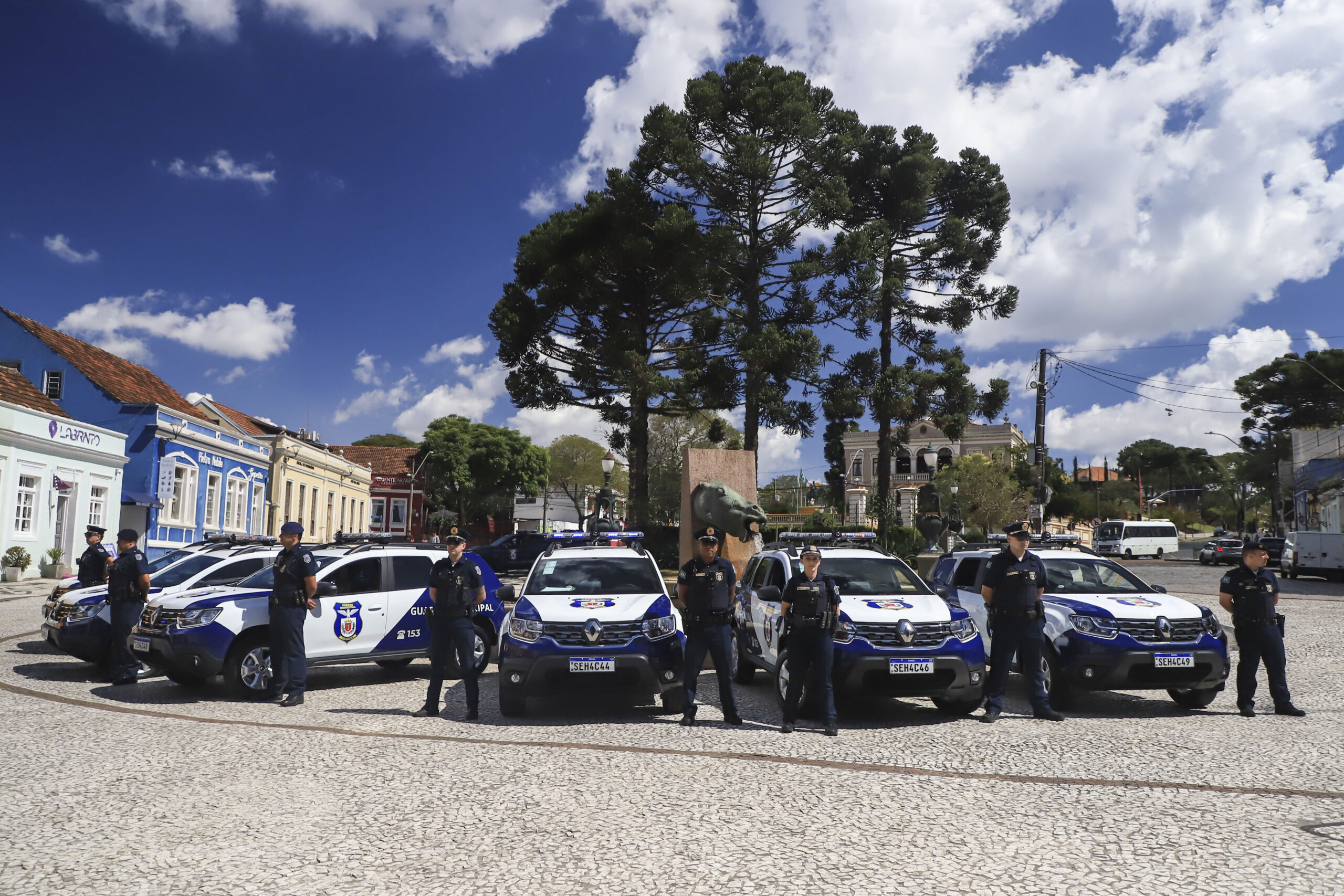 Com Muralha Digital e efetivo maior, Guarda Municipal de Curitiba reforça segurança no carnaval